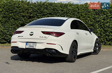 Седан Mercedes-Benz CLA-Class 2022 в 