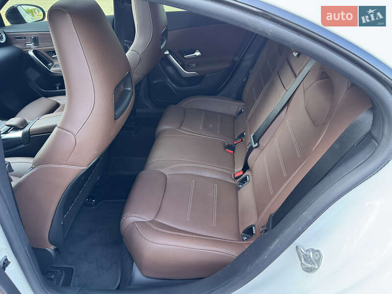 Седан Mercedes-Benz CLA-Class 2022 в Києві