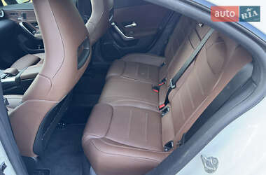 Седан Mercedes-Benz CLA-Class 2022 в 