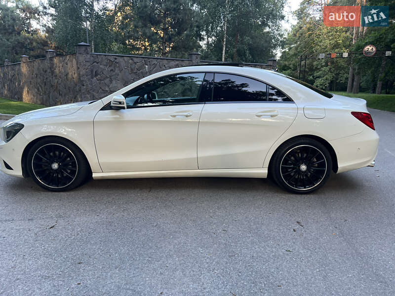 Седан Mercedes-Benz CLA-Class 2013 в Киеве