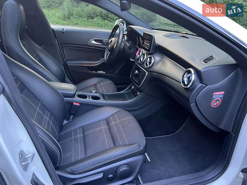 Седан Mercedes-Benz CLA-Class 2013 в Киеве