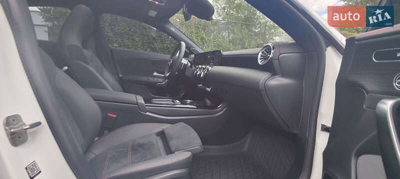 Седан Mercedes-Benz CLA-Class 2024 в Киеве