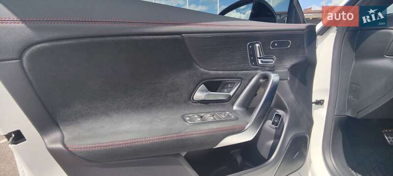 Седан Mercedes-Benz CLA-Class 2024 в Киеве