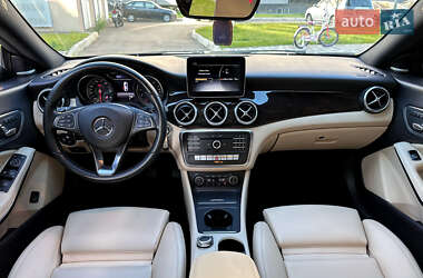 Седан Mercedes-Benz CLA-Class 2018 в 