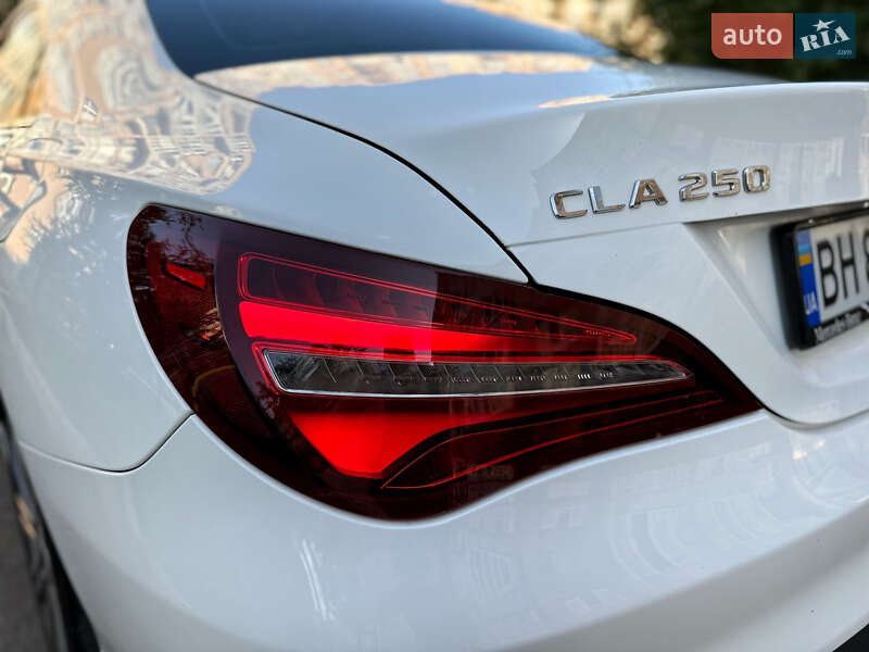 Седан Mercedes-Benz CLA-Class 2018 в Киеве