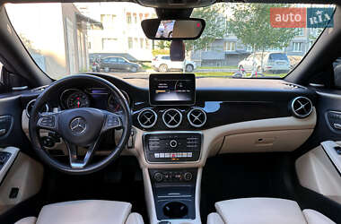 Седан Mercedes-Benz CLA-Class 2018 в 