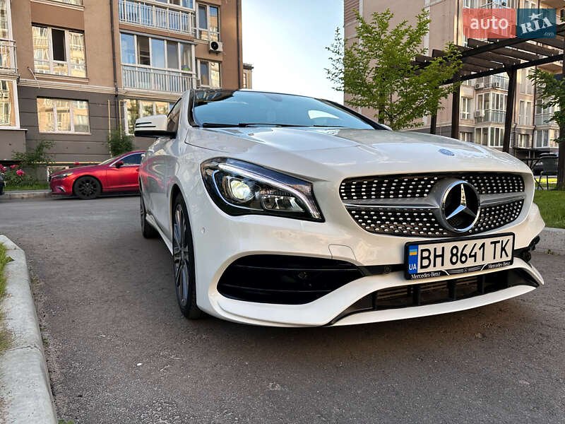 Седан Mercedes-Benz CLA-Class 2018 в Киеве