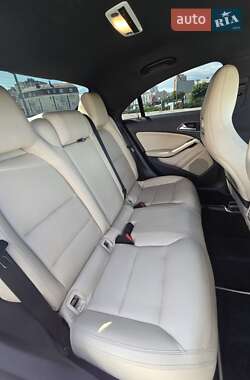 Седан Mercedes-Benz CLA-Class 2013 в 