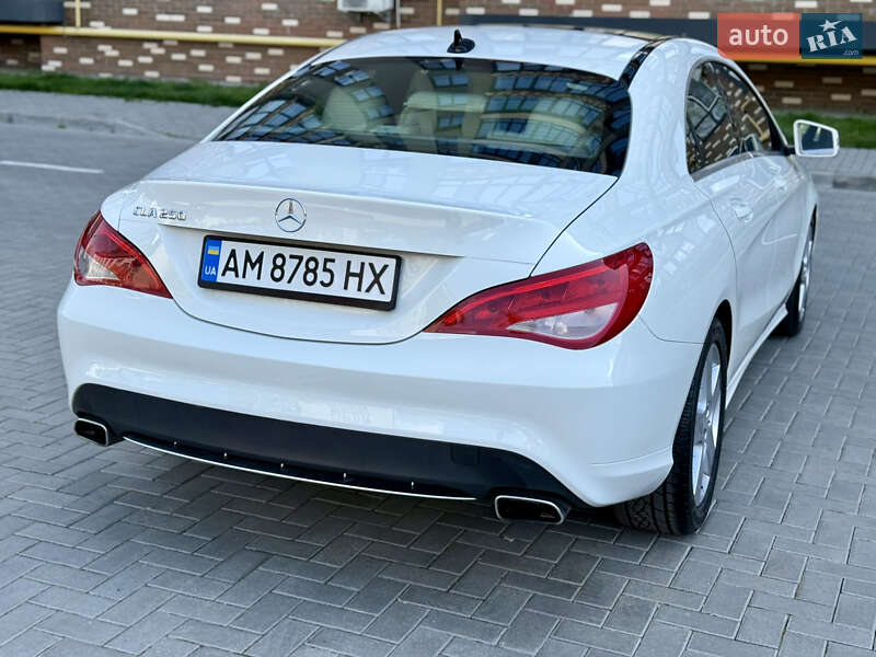 Седан Mercedes-Benz CLA-Class 2015 в Житомире
