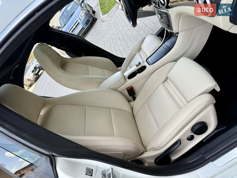 Седан Mercedes-Benz CLA-Class 2015 в Житомире
