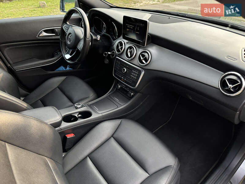 Седан Mercedes-Benz CLA-Class 2015 в Киеве