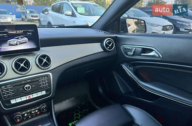 Седан Mercedes-Benz CLA-Class 2018 в 