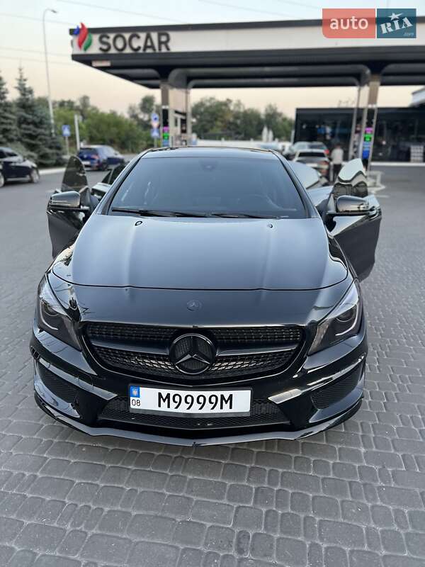 Седан Mercedes-Benz CLA-Class 2015 в Днепре