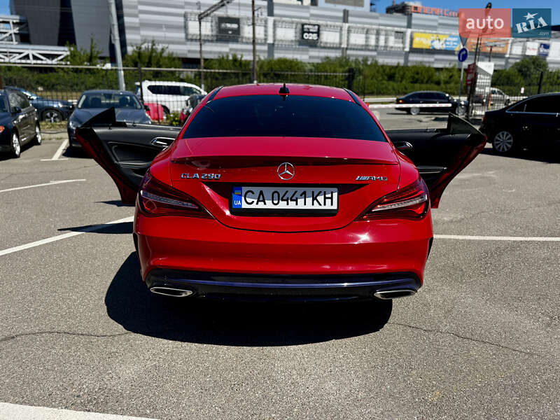 Седан Mercedes-Benz CLA-Class 2018 в Киеве