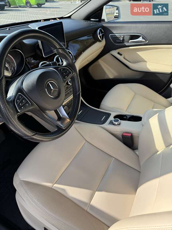 Седан Mercedes-Benz CLA-Class 2014 в Львові