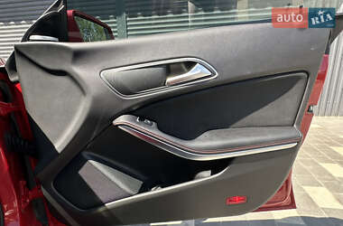 Седан Mercedes-Benz CLA-Class 2015 в 