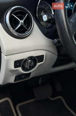 Седан Mercedes-Benz CLA-Class 2014 в 