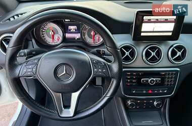 Седан Mercedes-Benz CLA-Class 2013 в 