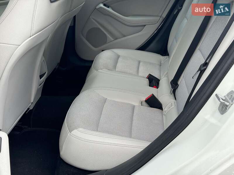 Седан Mercedes-Benz CLA-Class 2015 в Виннице