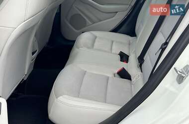 Седан Mercedes-Benz CLA-Class 2015 в 