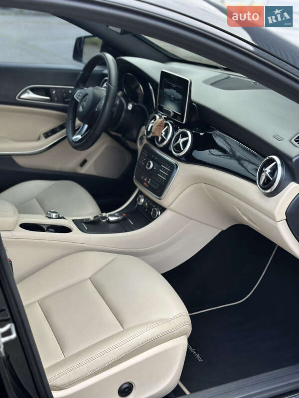 Седан Mercedes-Benz CLA-Class 2015 в Днепре