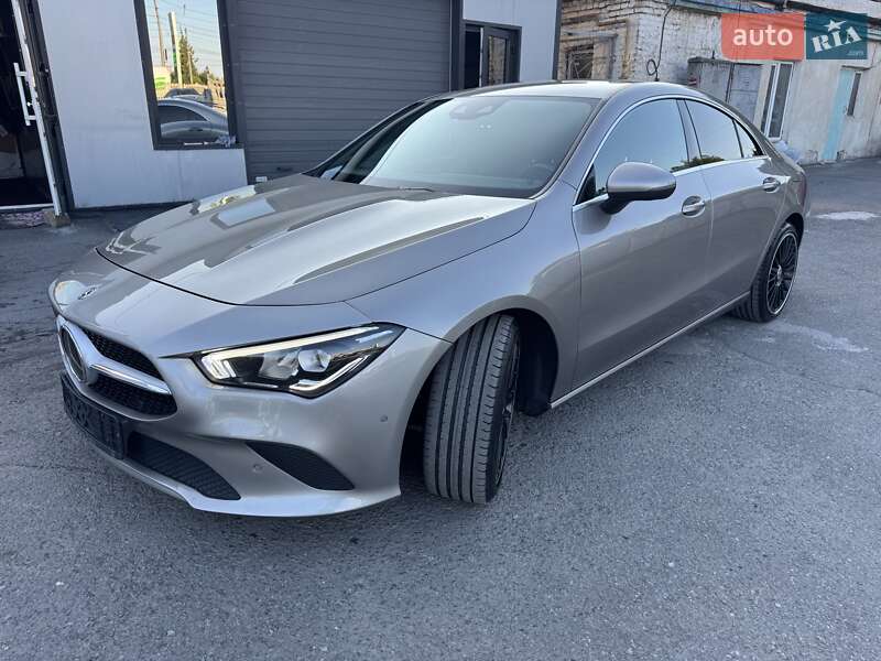 Седан Mercedes-Benz CLA-Class 2019 в Тернополе