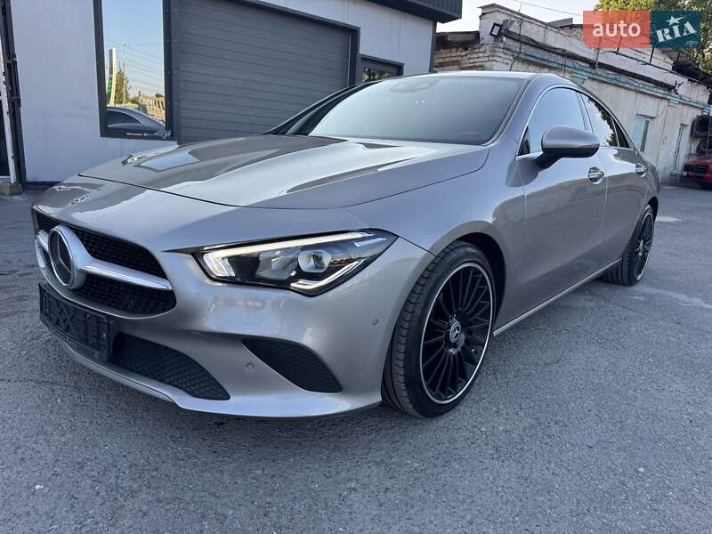 Седан Mercedes-Benz CLA-Class 2019 в Тернополе