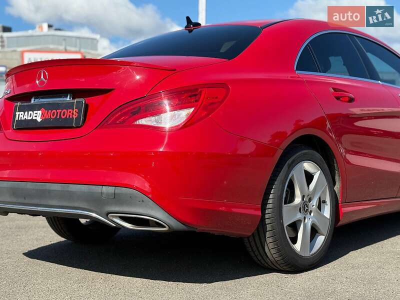 Седан Mercedes-Benz CLA-Class 2018 в Киеве