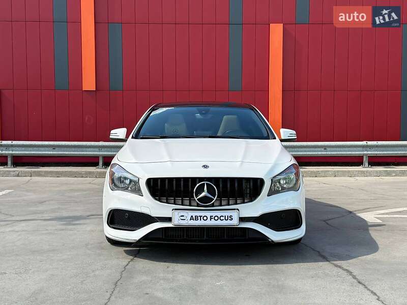 Седан Mercedes-Benz CLA-Class 2018 в Киеве