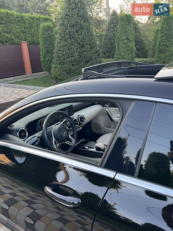 Седан Mercedes-Benz CLA-Class 2019 в Одессе