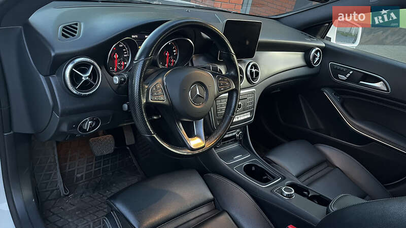 Седан Mercedes-Benz CLA-Class 2018 в Луцке