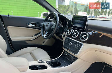 Седан Mercedes-Benz CLA-Class 2015 в 