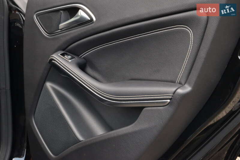 Седан Mercedes-Benz CLA-Class 2016 в Луцке