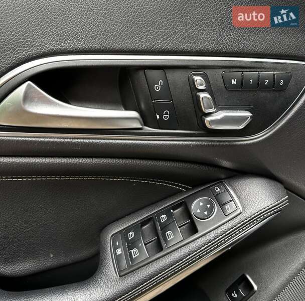 Седан Mercedes-Benz CLA-Class 2016 в Львове