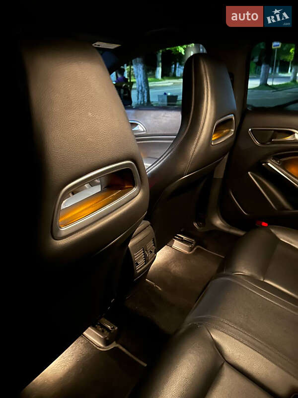 Седан Mercedes-Benz CLA-Class 2014 в Долине