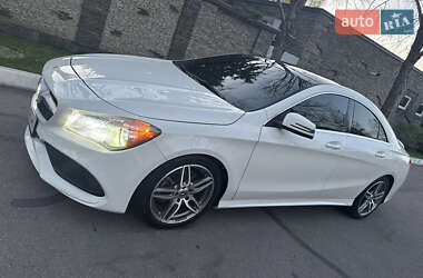 Седан Mercedes-Benz CLA-Class 2017 в Днепре