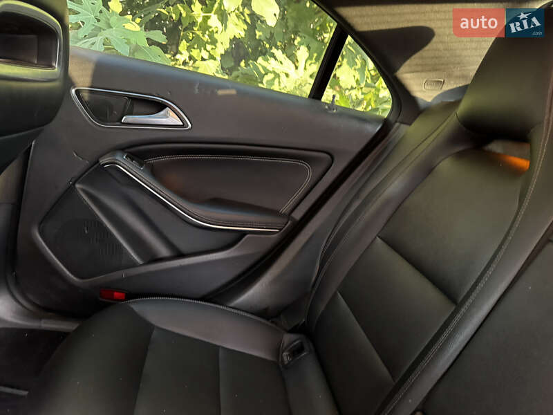 Седан Mercedes-Benz CLA-Class 2017 в Одессе