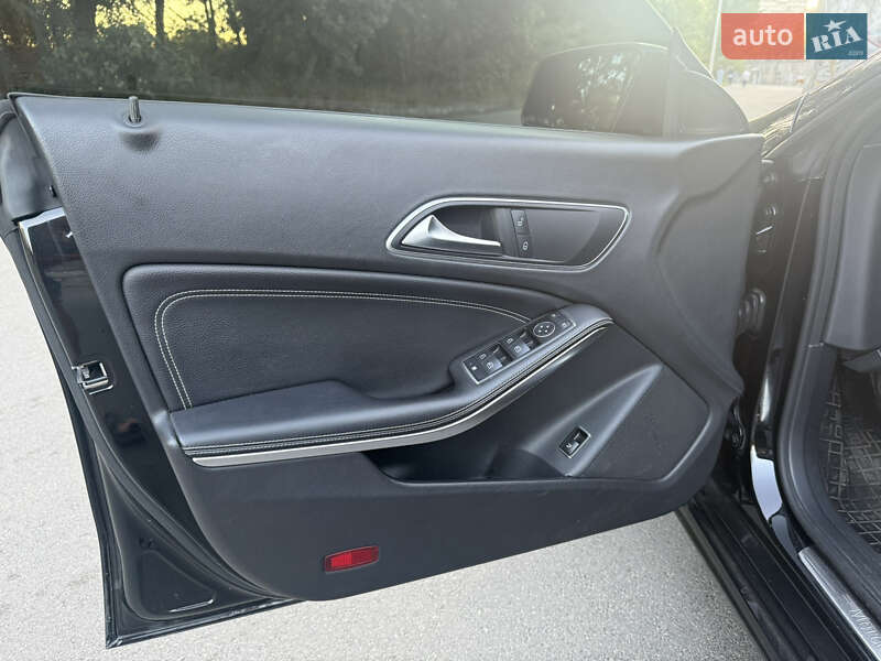 Седан Mercedes-Benz CLA-Class 2013 в Днепре
