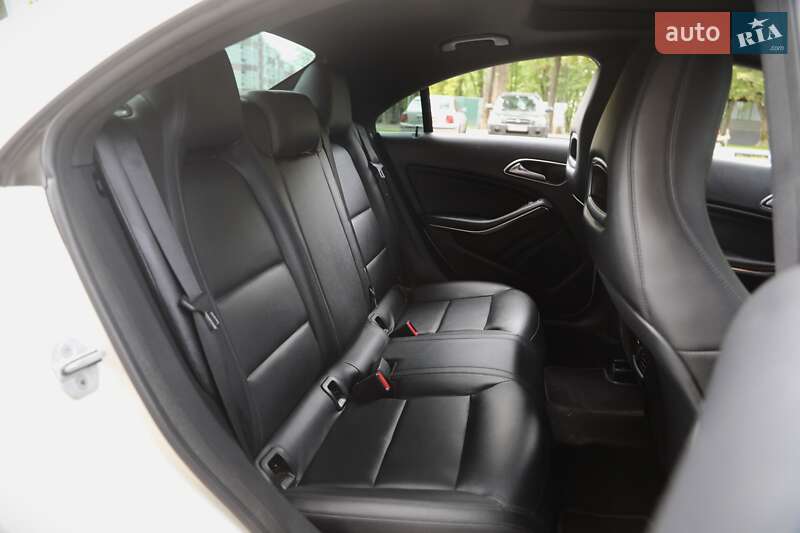 Седан Mercedes-Benz CLA-Class 2014 в Харькове