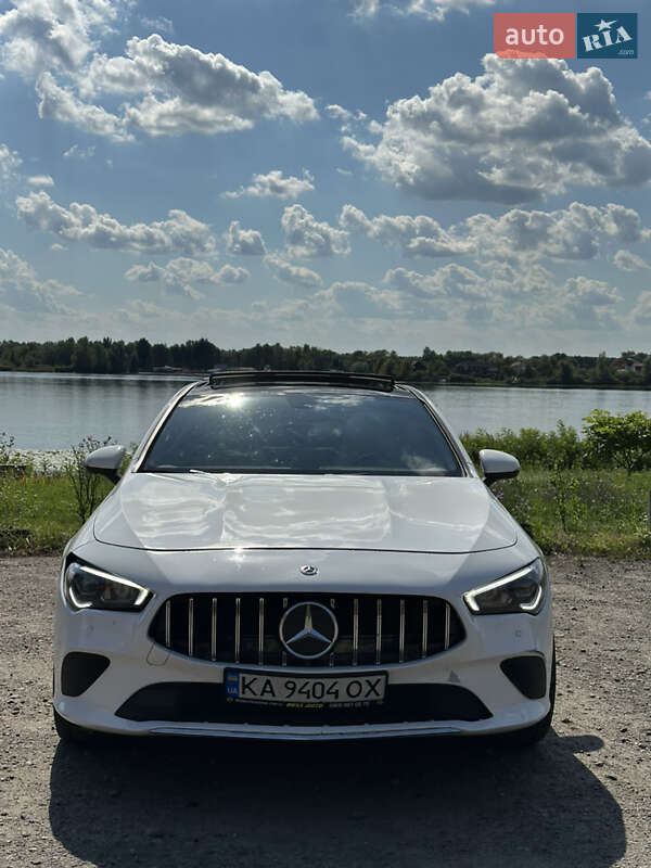 Седан Mercedes-Benz CLA-Class 2019 в 