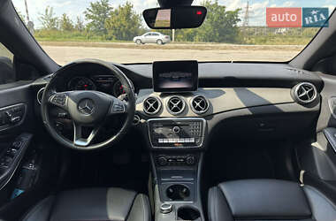 Седан Mercedes-Benz CLA-Class 2018 в 
