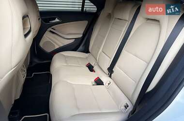 Седан Mercedes-Benz CLA-Class 2018 в 