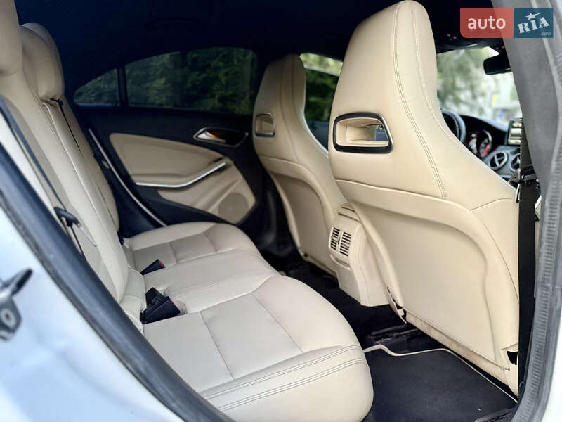 Седан Mercedes-Benz CLA-Class 2013 в Кам'янському