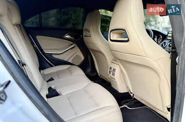 Седан Mercedes-Benz CLA-Class 2013 в 