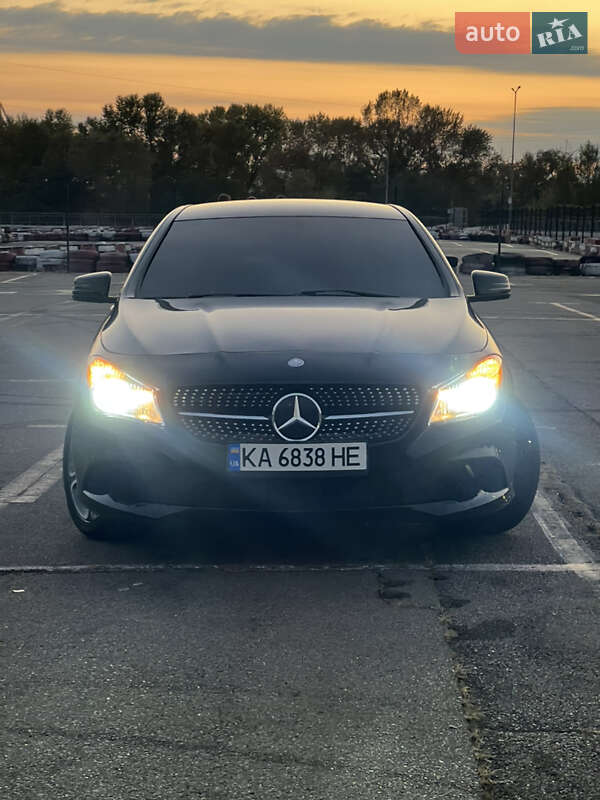 Седан Mercedes-Benz CLA-Class 2015 в Киеве