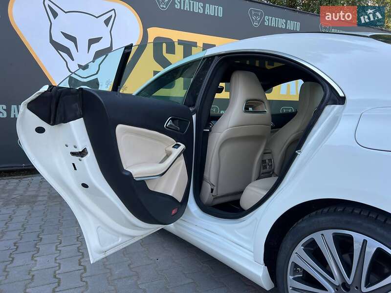 Седан Mercedes-Benz CLA-Class 2017 в Хмельницком