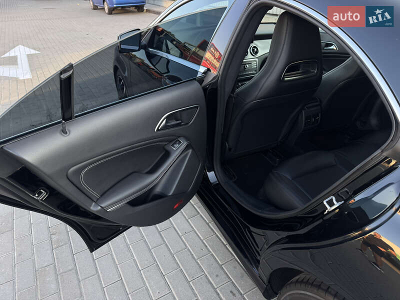 Седан Mercedes-Benz CLA-Class 2015 в Киеве