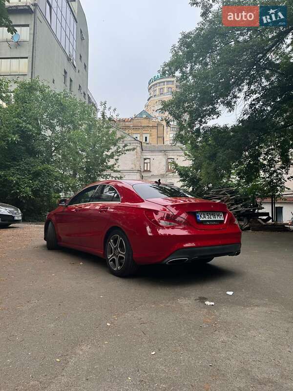 Седан Mercedes-Benz CLA-Class 2017 в Киеве