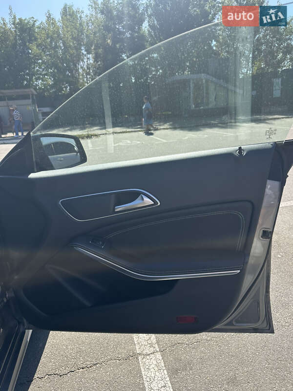 Седан Mercedes-Benz CLA-Class 2014 в Киеве фото 34 Седан Mercedes-Benz CLA-Class 2014 в Киеве