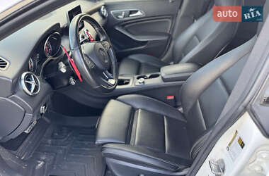 Седан Mercedes-Benz CLA-Class 2018 в 